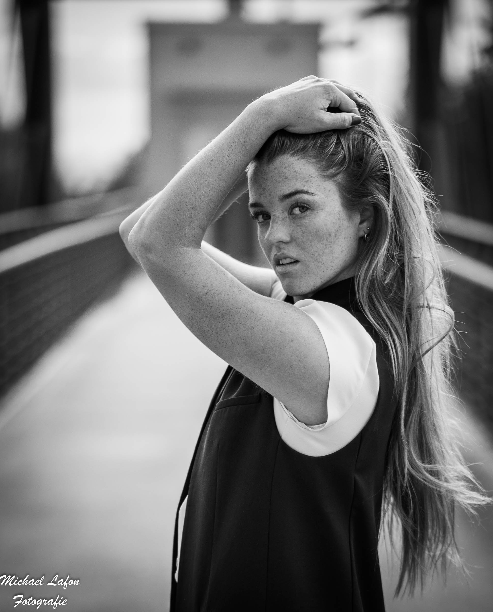 Michael Lafon Fotografie | Portrait, Schwarz-weiß | Model  Lara-Bild 14